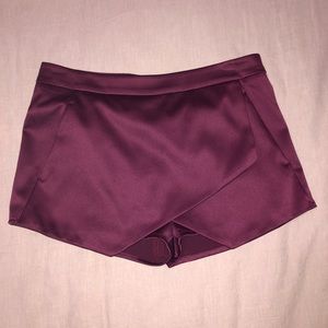Satin skort